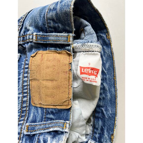 Vintage Levi’s 501 Jeans Women’s Size 9 USA Button Fly 90s Distressed Hem 25x28 - Picture 4 of 16